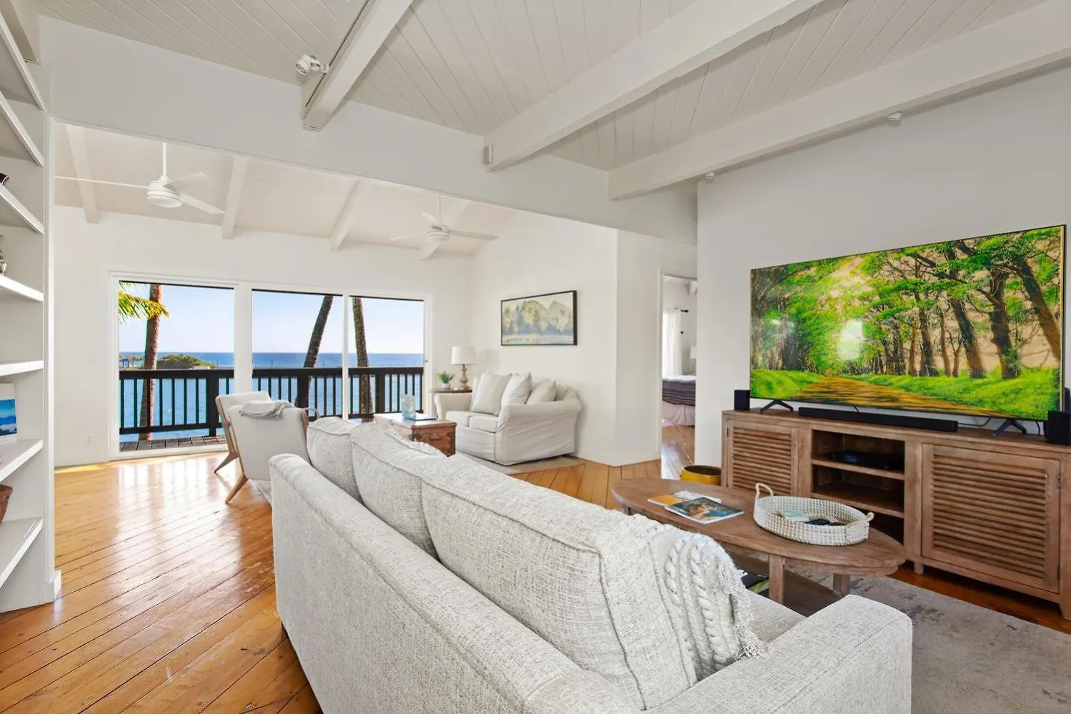 Kauai Bay House, Ocean Front Villa Koloa